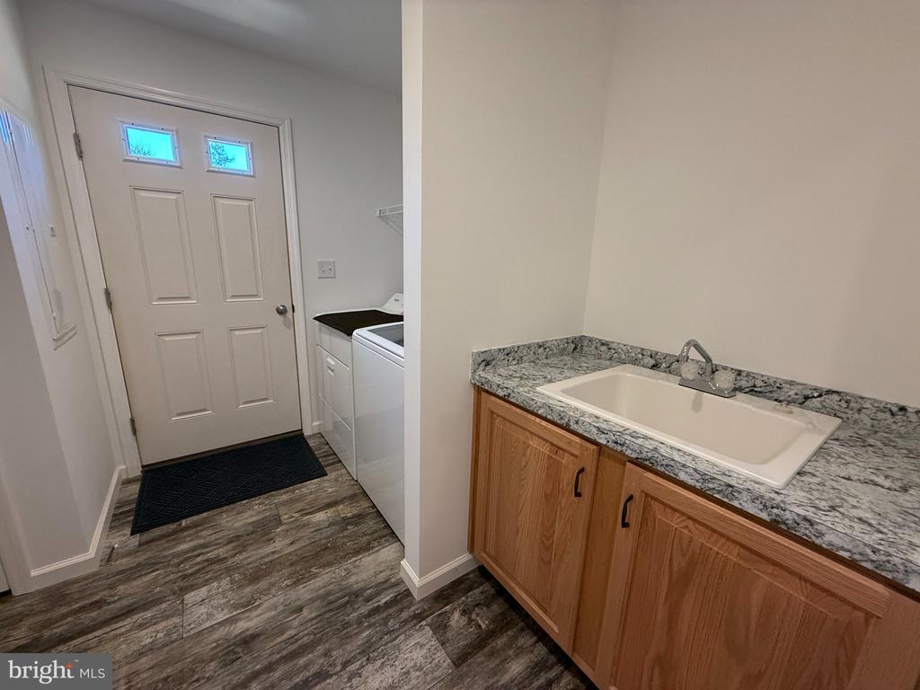 9102 NEW CUT ROAD