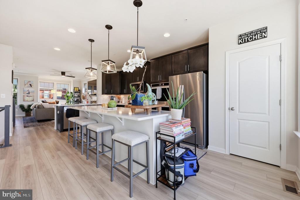 1731 EVANSBERRY DRIVE