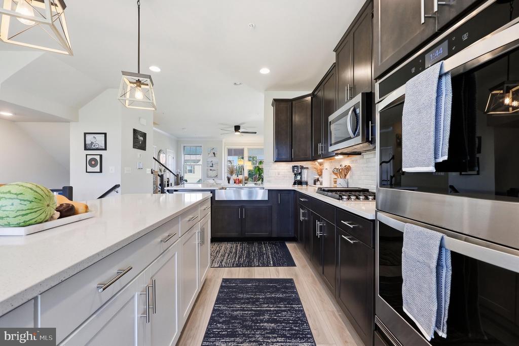 1731 EVANSBERRY DRIVE