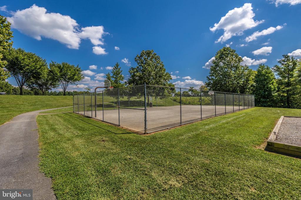 1731 EVANSBERRY DRIVE