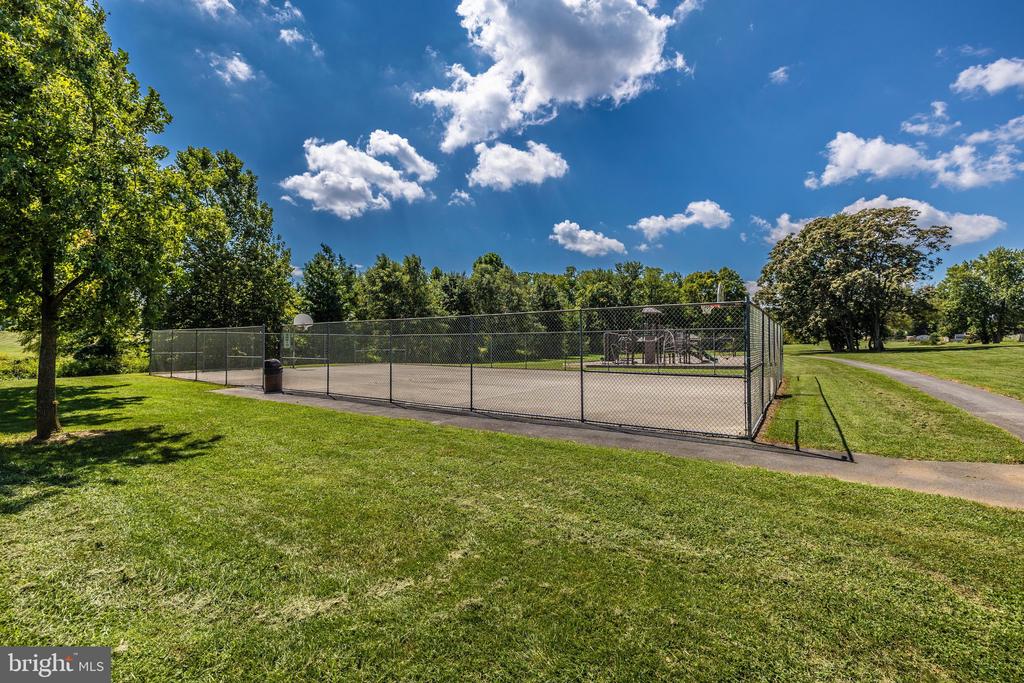 1731 EVANSBERRY DRIVE