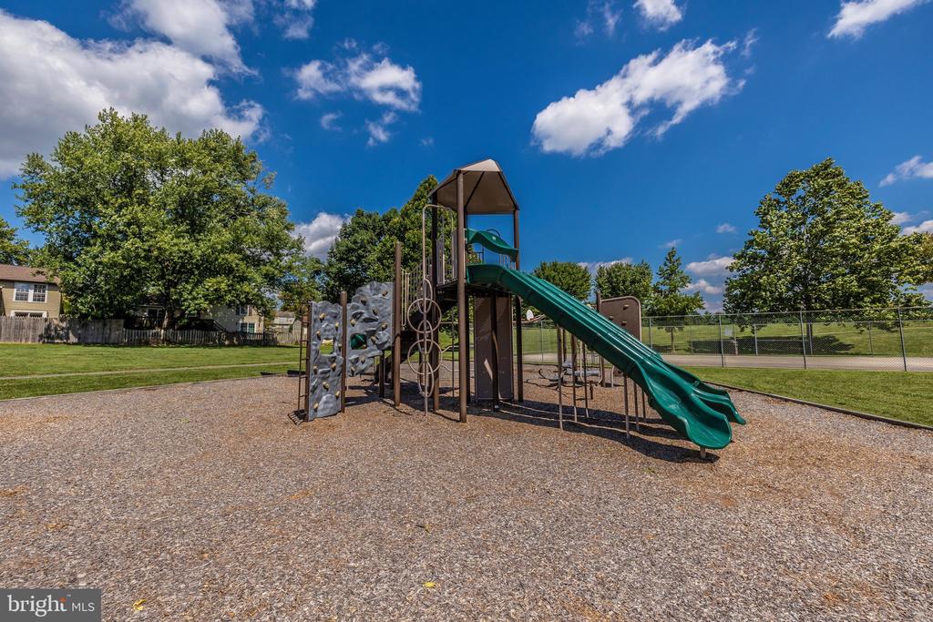 1731 EVANSBERRY DRIVE
