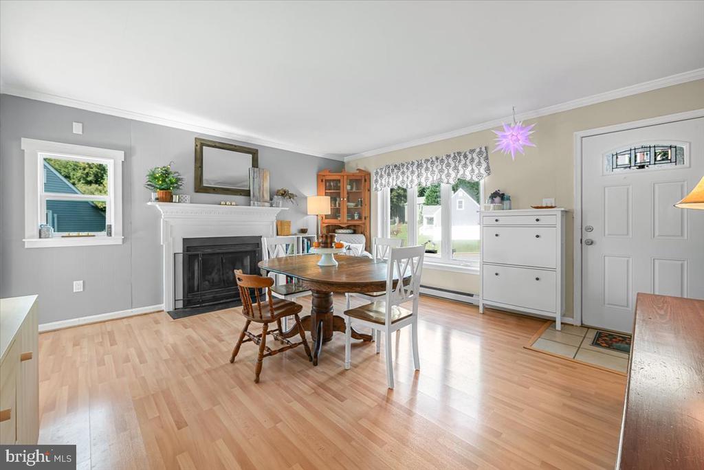 10 VISTA AVENUE