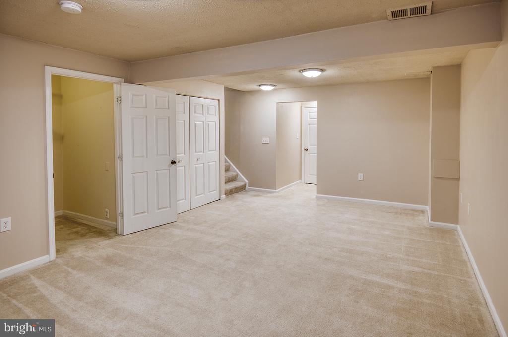 6449 TARRINGTON COURT