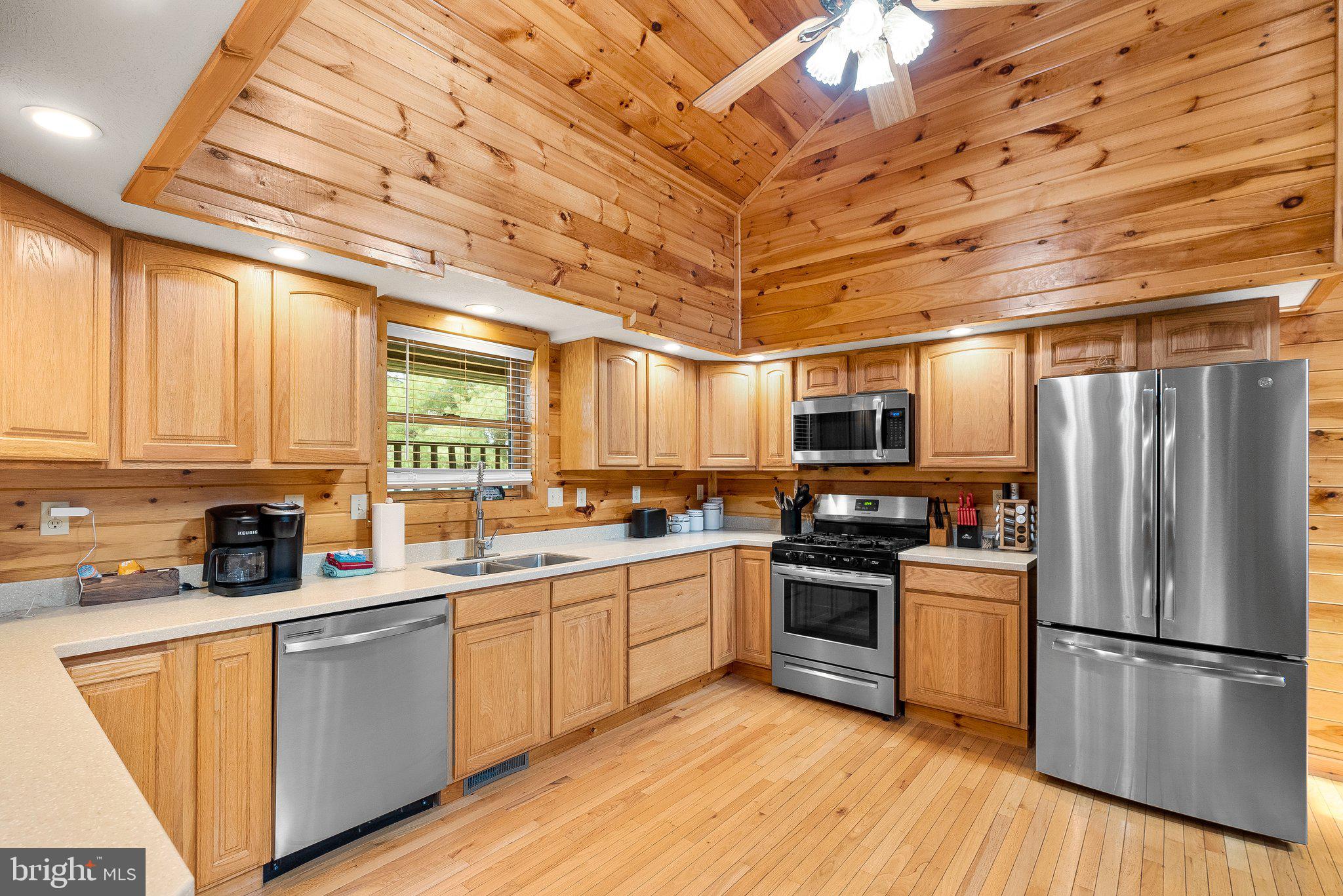 130 Jakes Dr