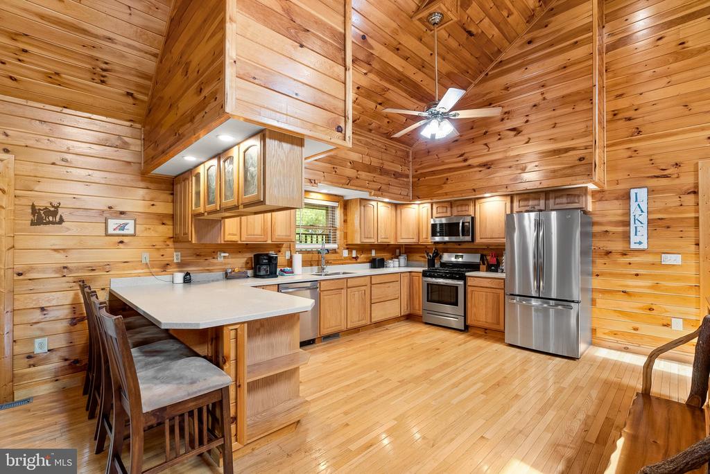 130 Jakes Dr