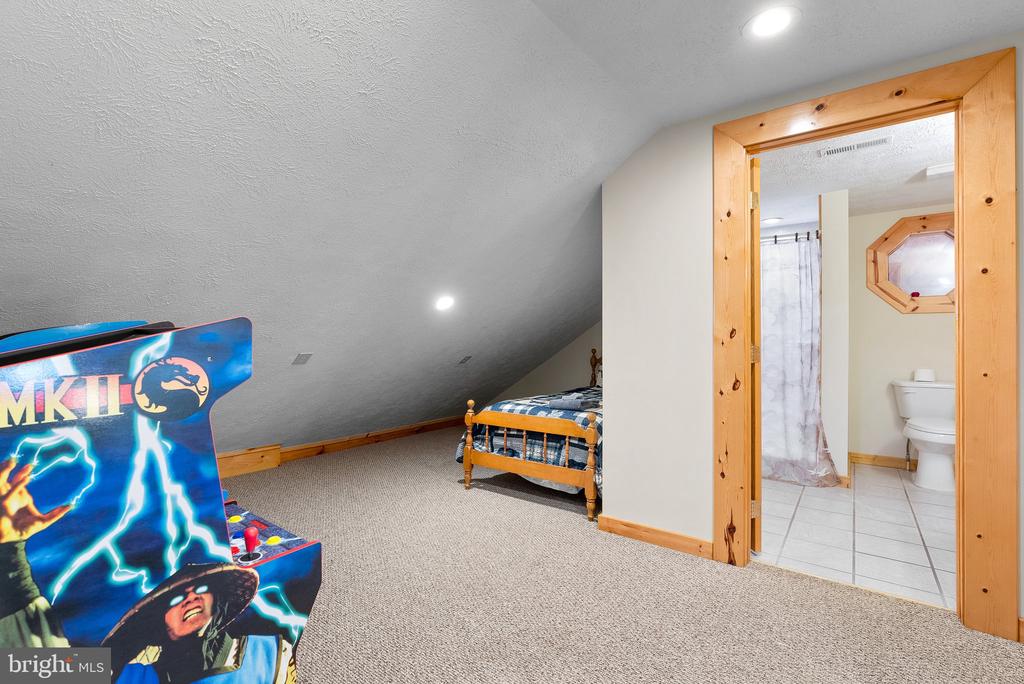 130 Jakes Dr