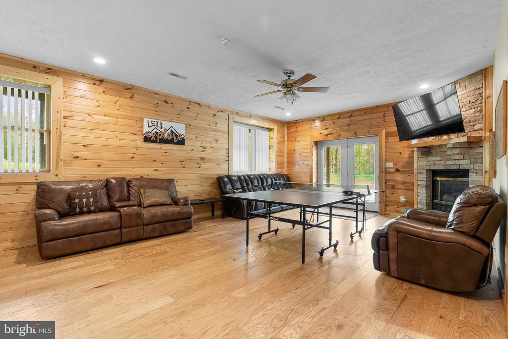 130 Jakes Dr