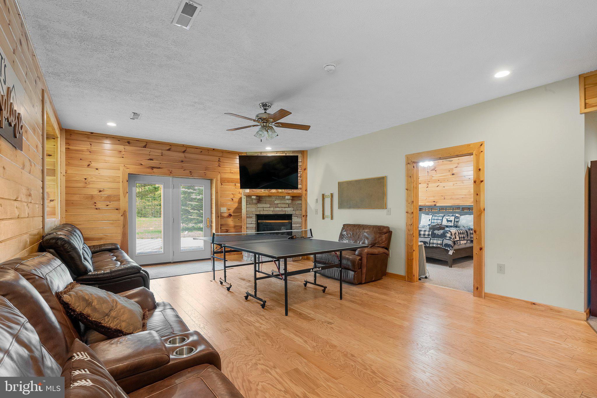 130 Jakes Dr