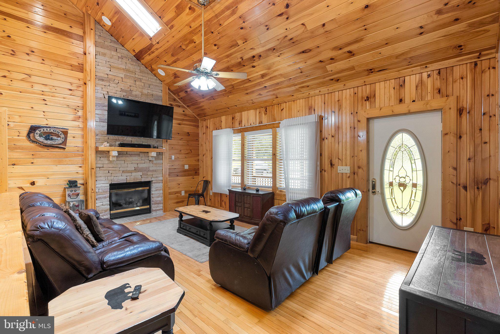 130 Jakes Dr