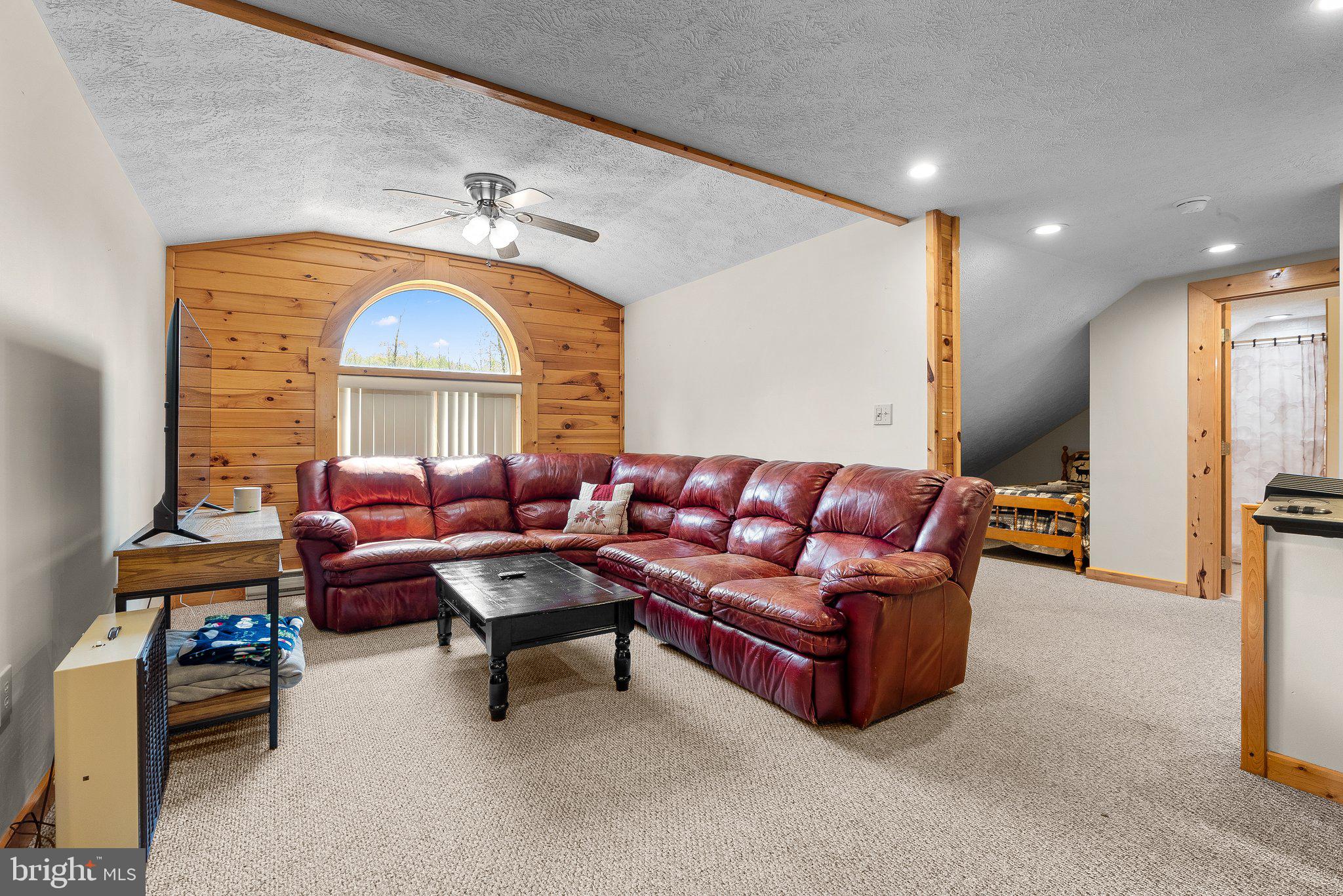130 Jakes Dr