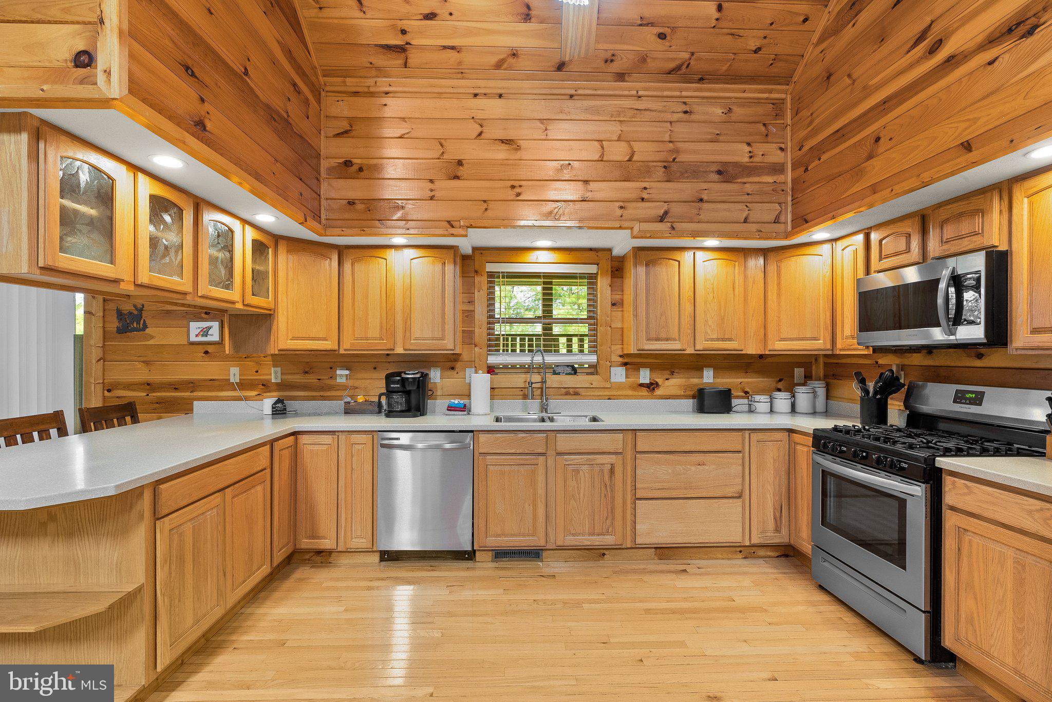130 Jakes Dr