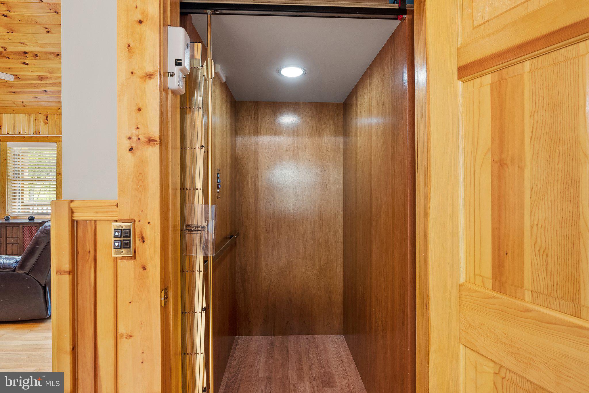 130 Jakes Dr