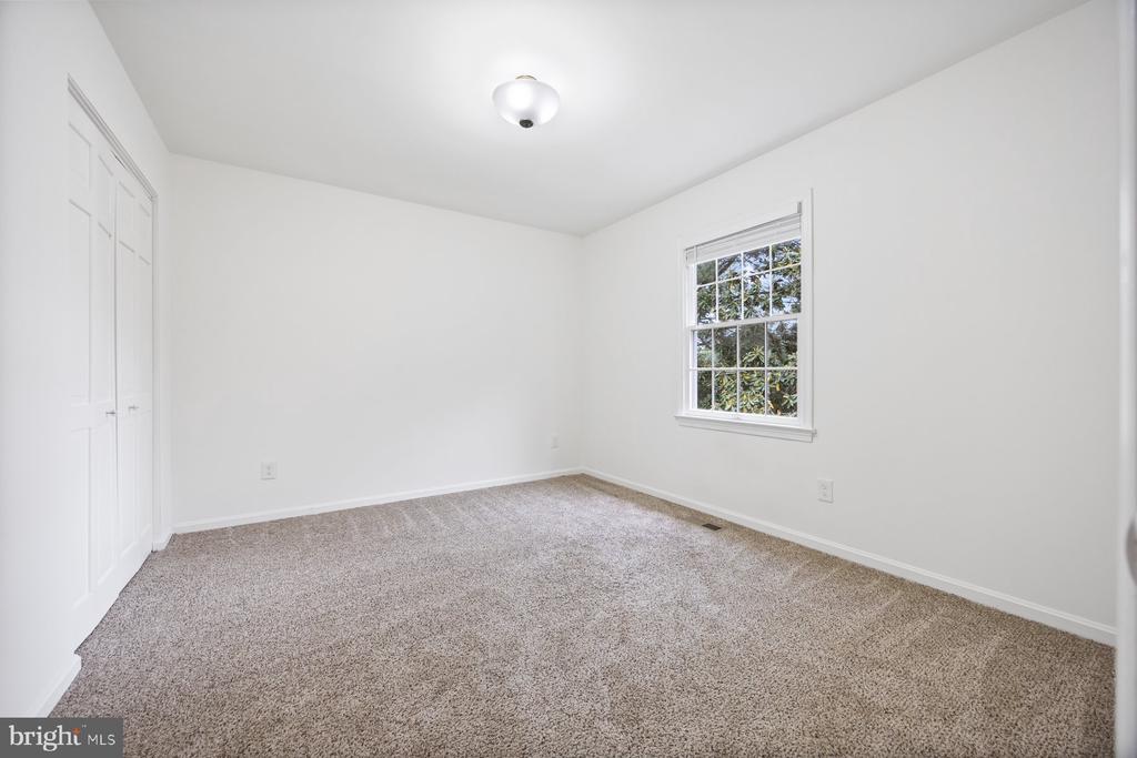 722 Paige Cir