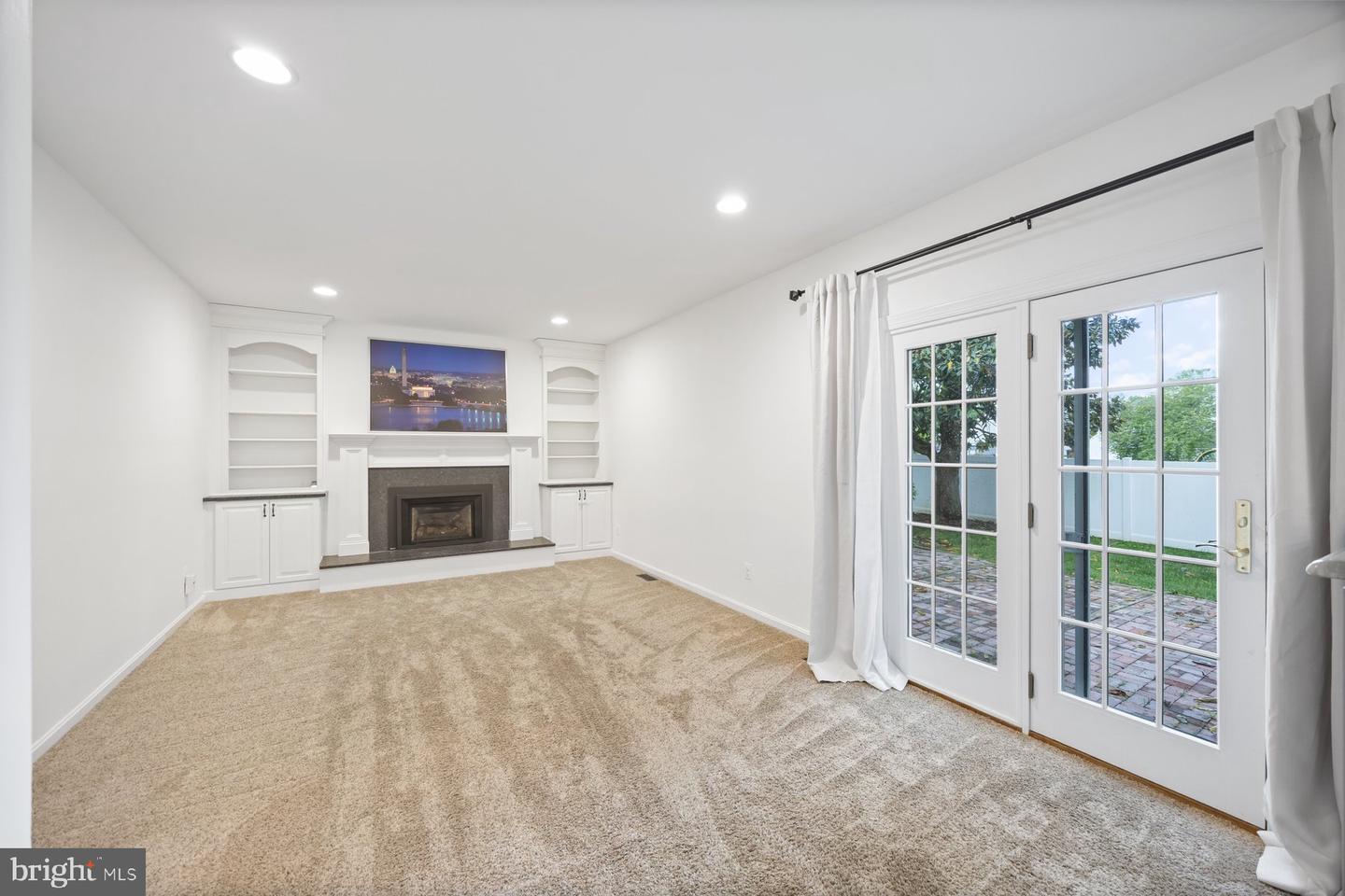 722 Paige Cir