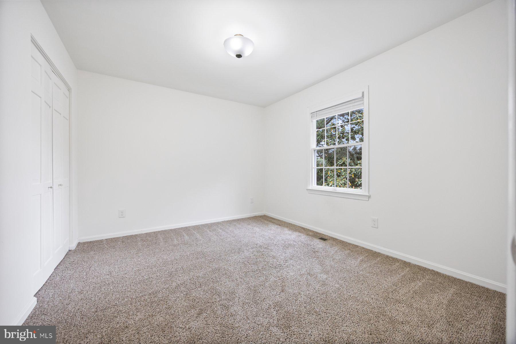722 Paige Cir