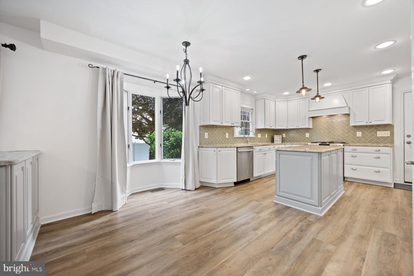 722 Paige Cir