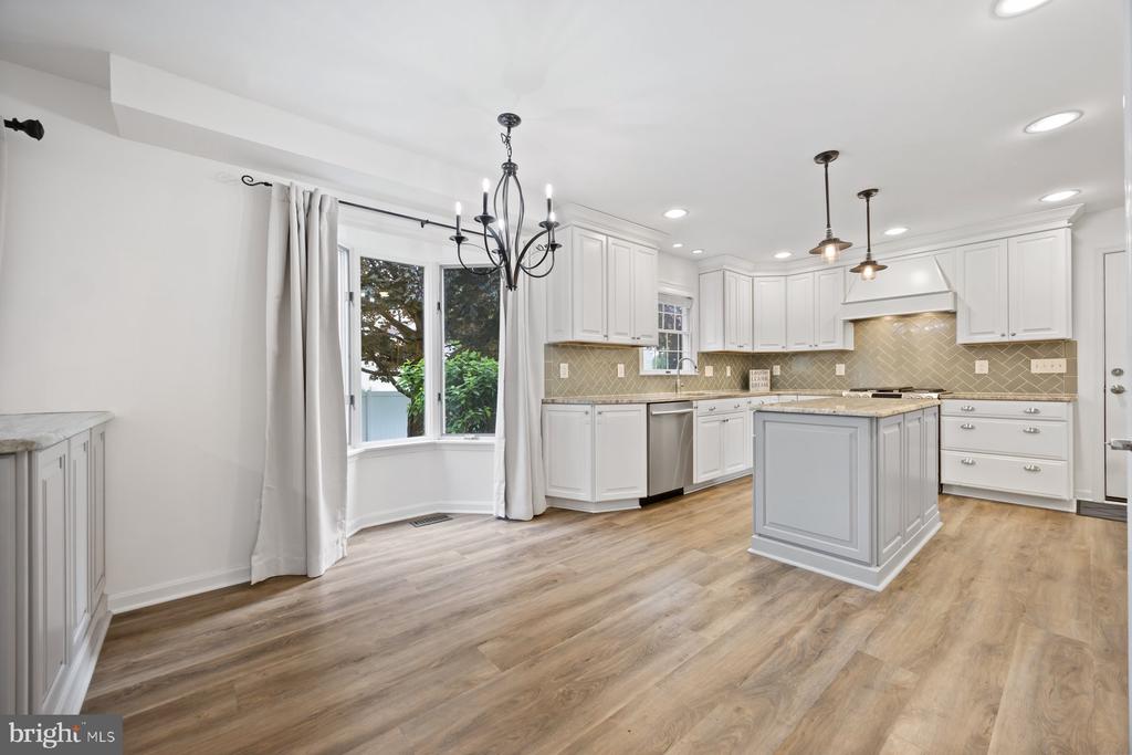 722 Paige Cir