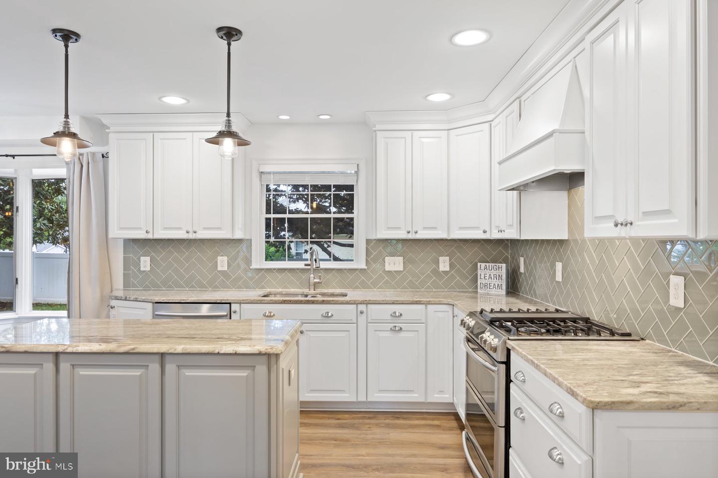 722 Paige Cir