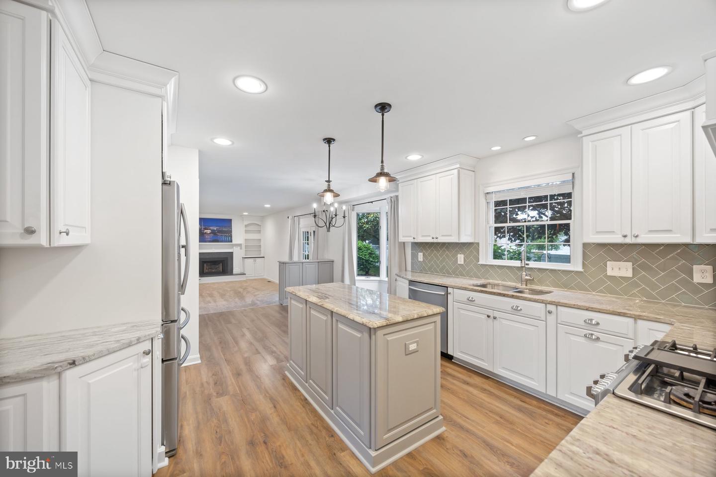 722 Paige Cir