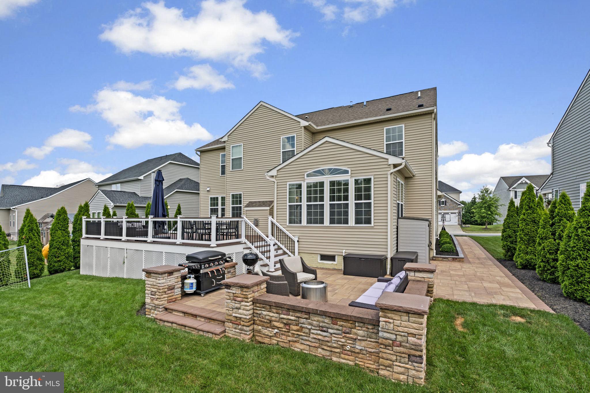 274 Henderson Rd
