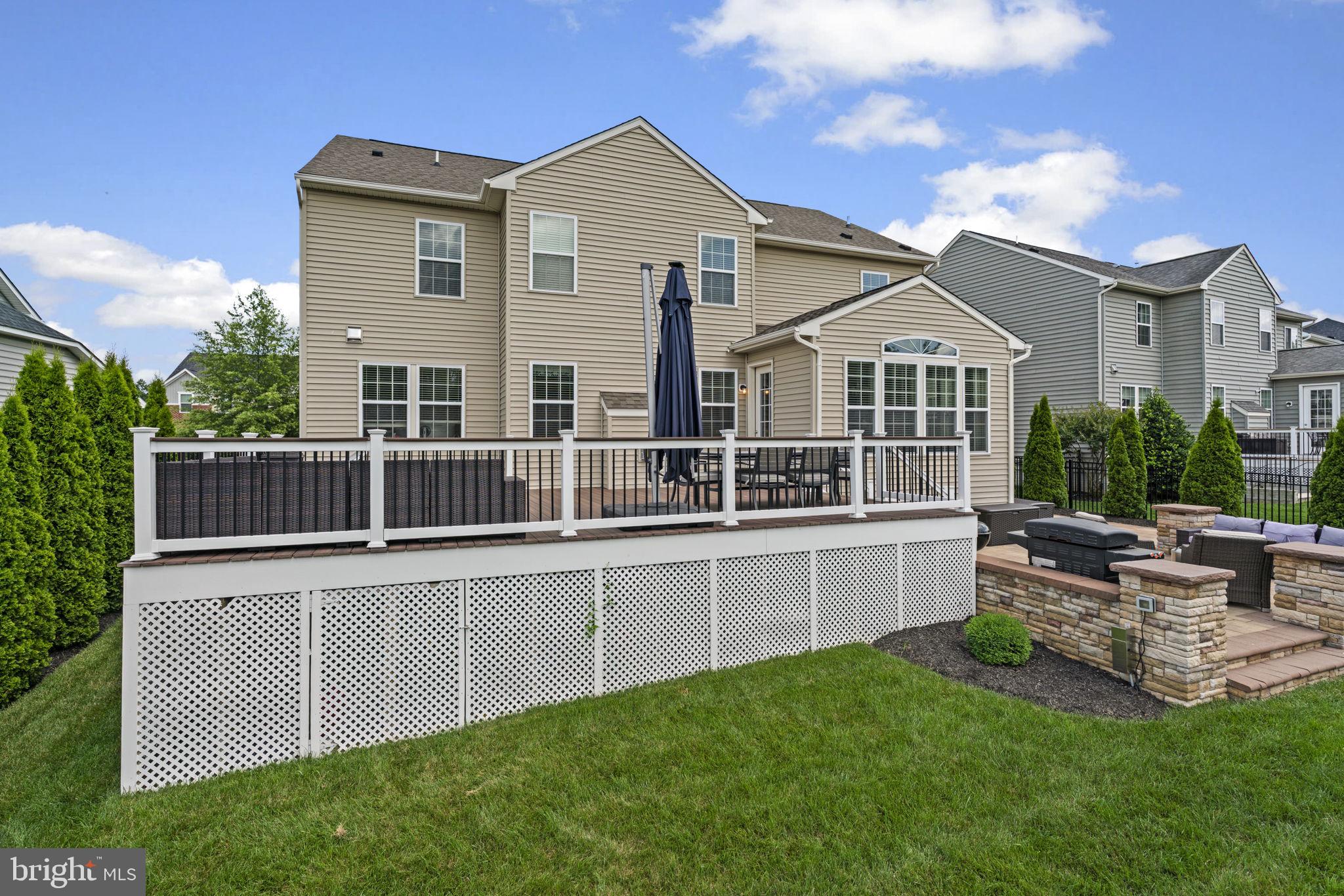 274 Henderson Rd