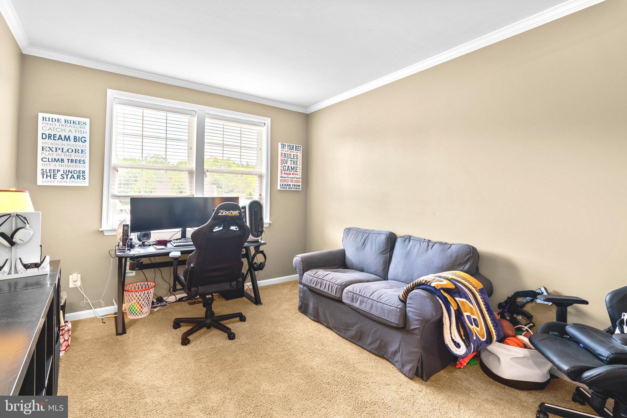 274 Henderson Rd