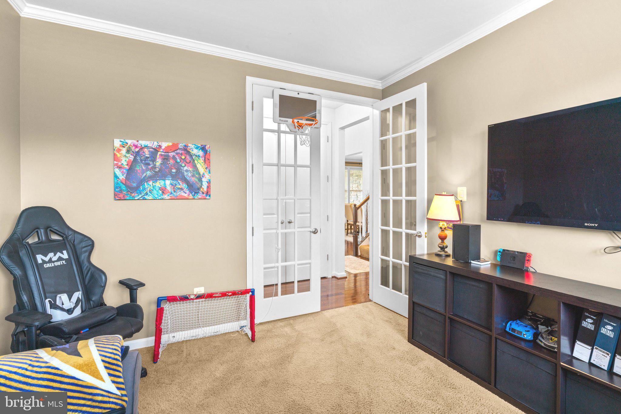 274 Henderson Rd