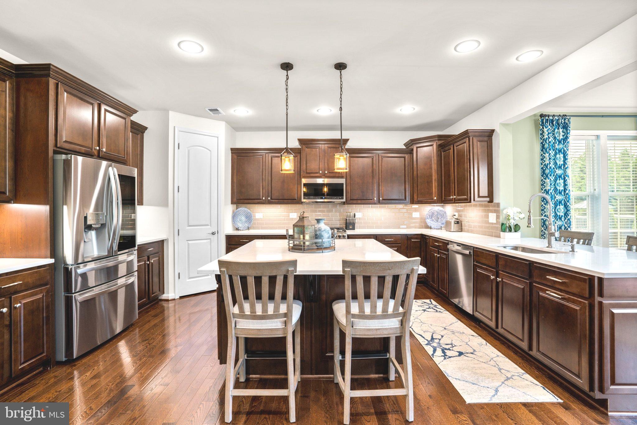 274 Henderson Rd