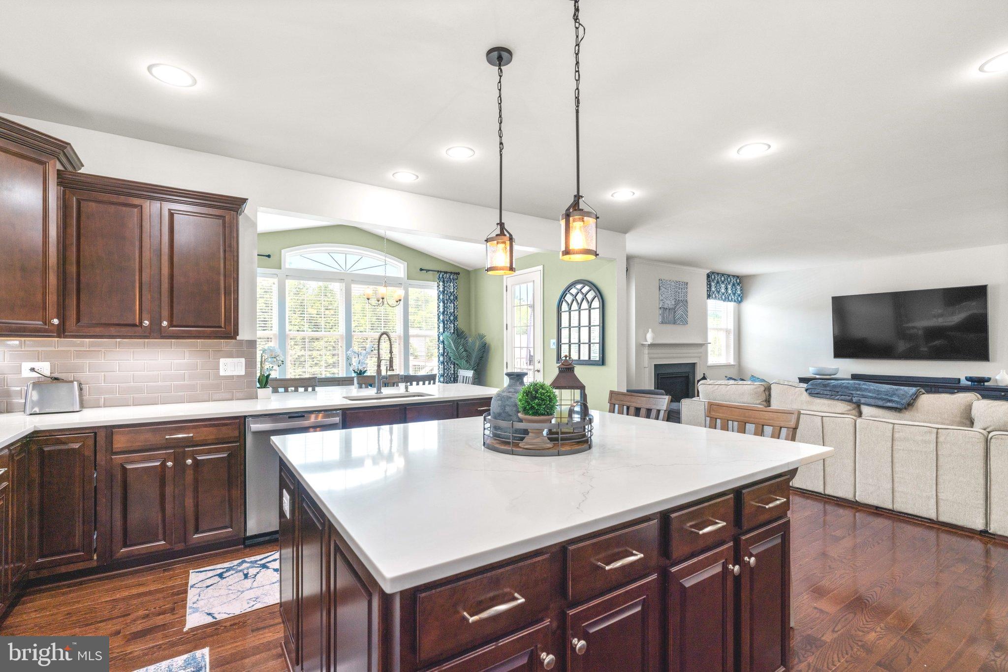 274 Henderson Rd