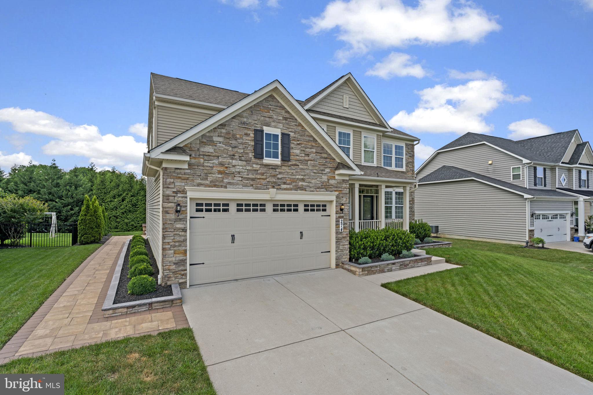 274 Henderson Rd