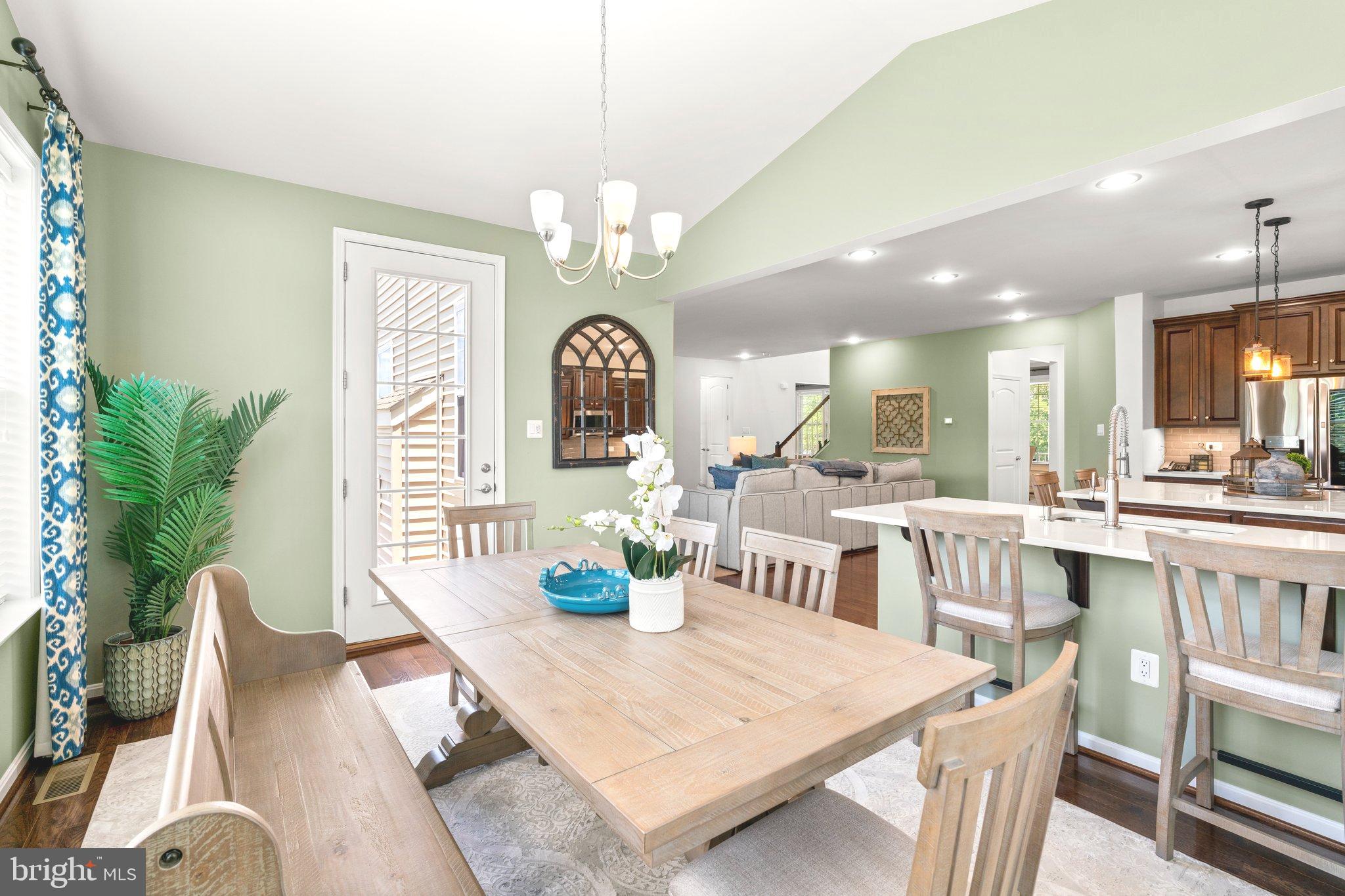 274 Henderson Rd