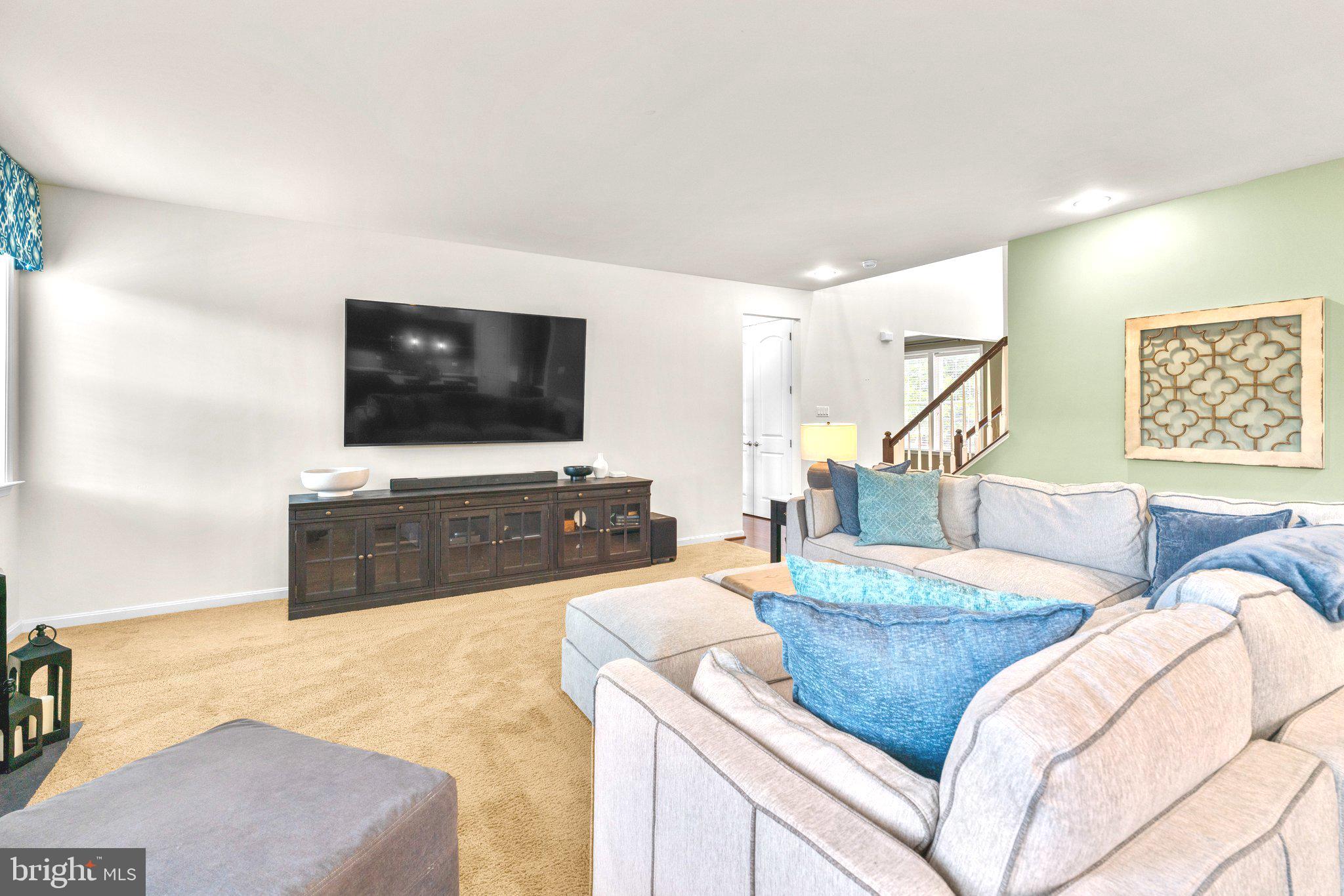 274 Henderson Rd