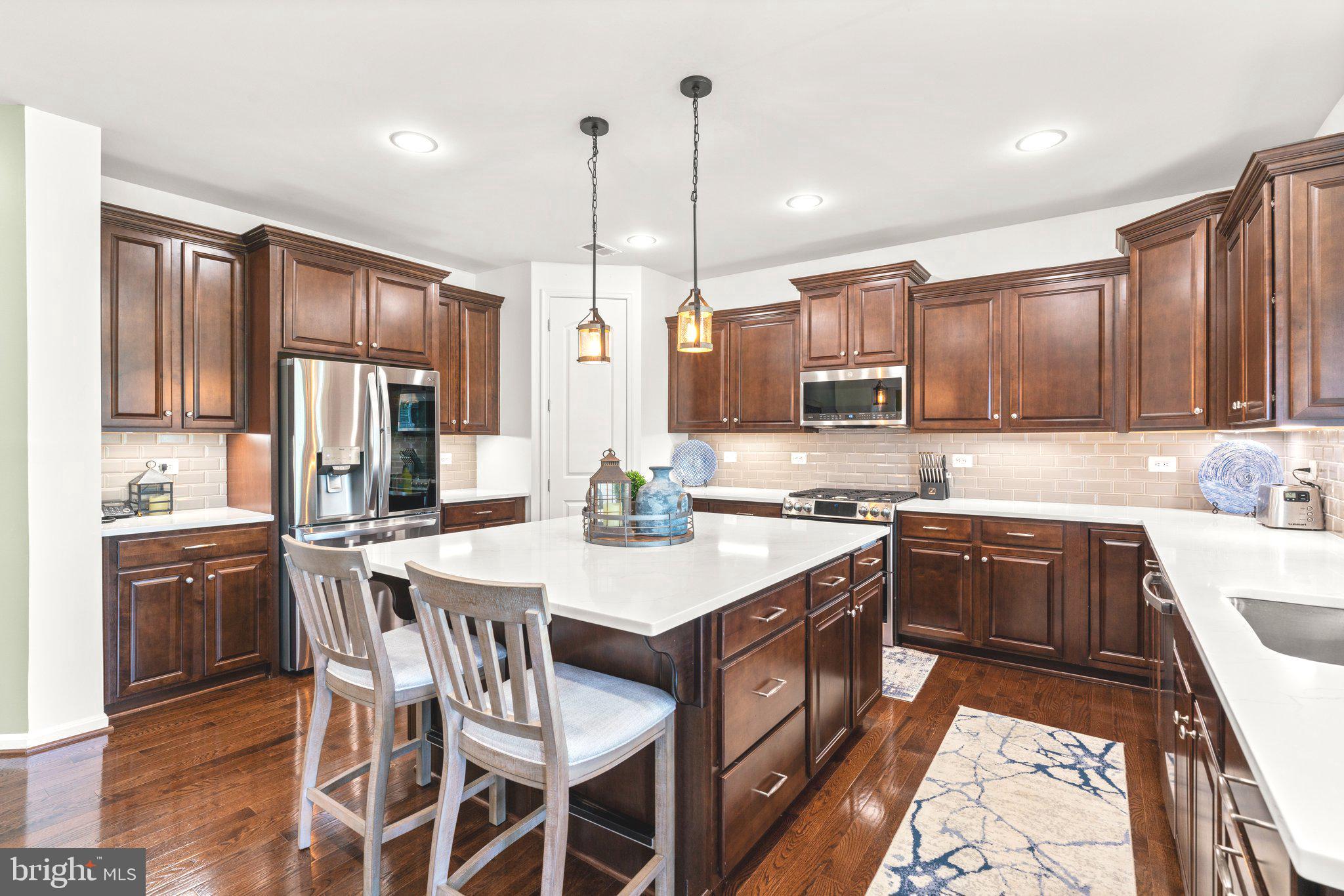 274 Henderson Rd