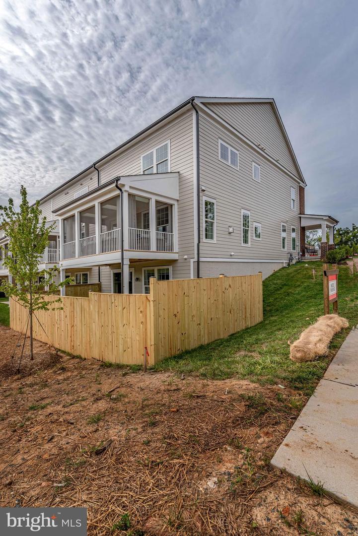 7335 Wildwood COURT