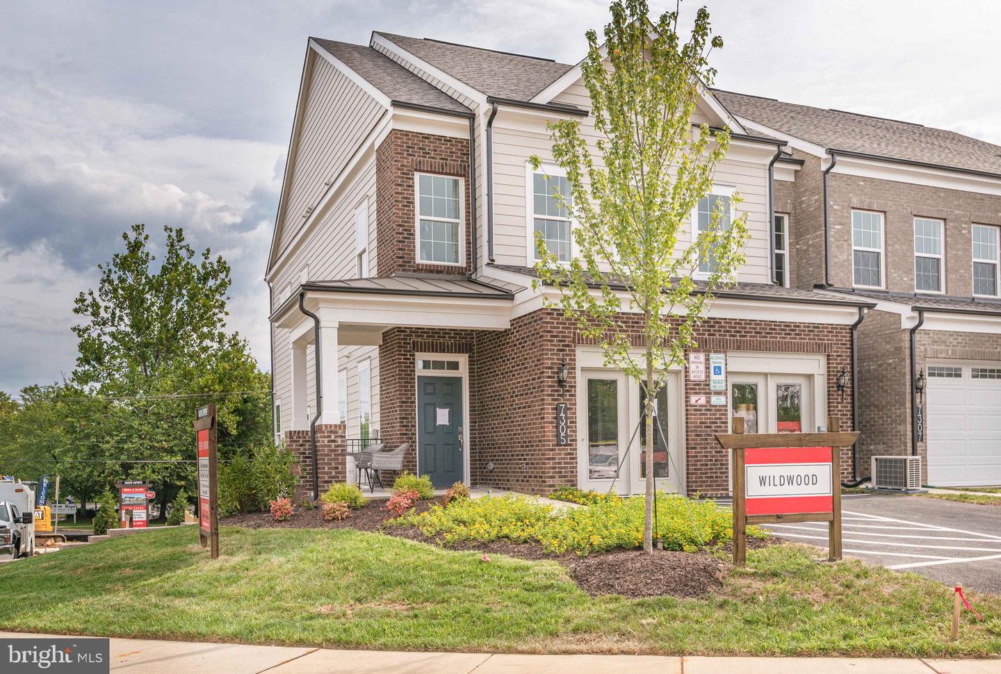 7335 Wildwood COURT
