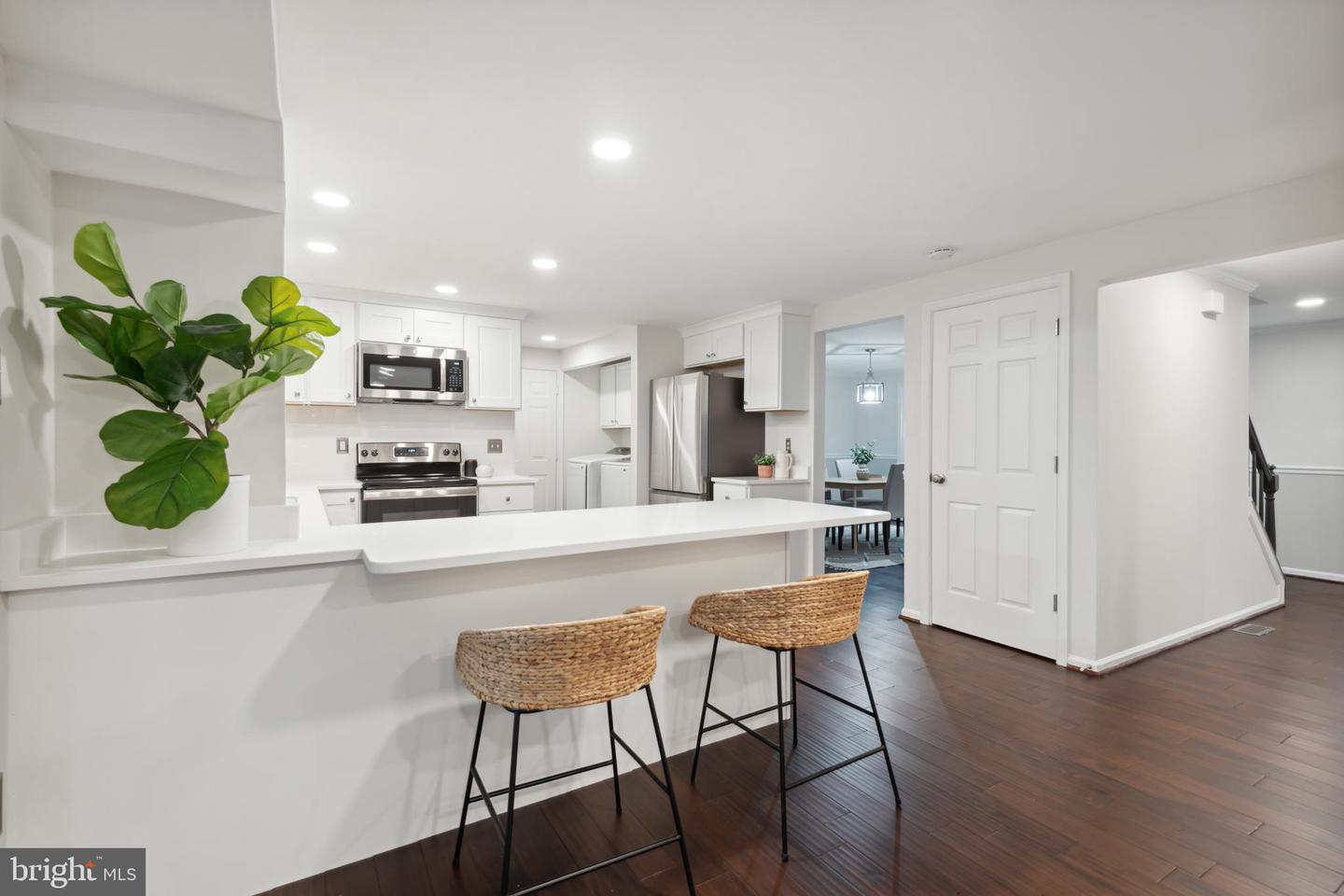 7103 Forest Green COURT