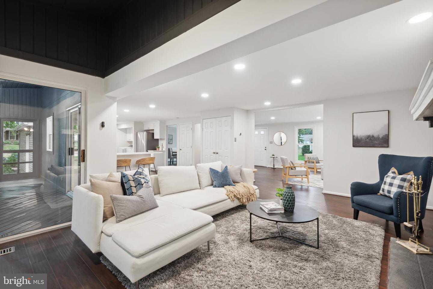 7103 Forest Green COURT