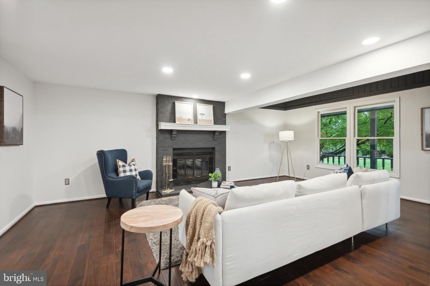 7103 Forest Green COURT