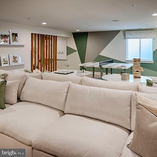 8540 Sunell LANE