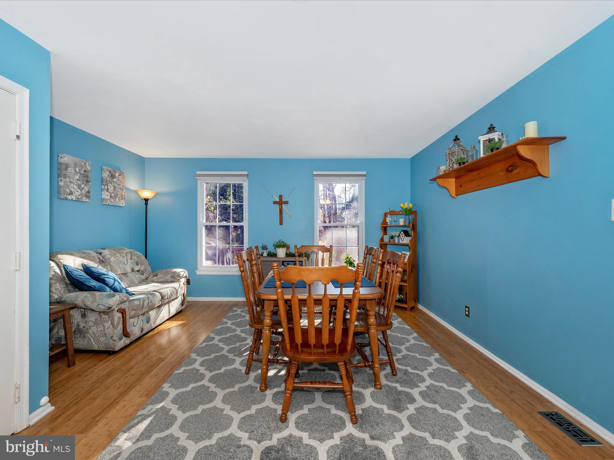 6462 Ducketts LANE Unit: 7-6