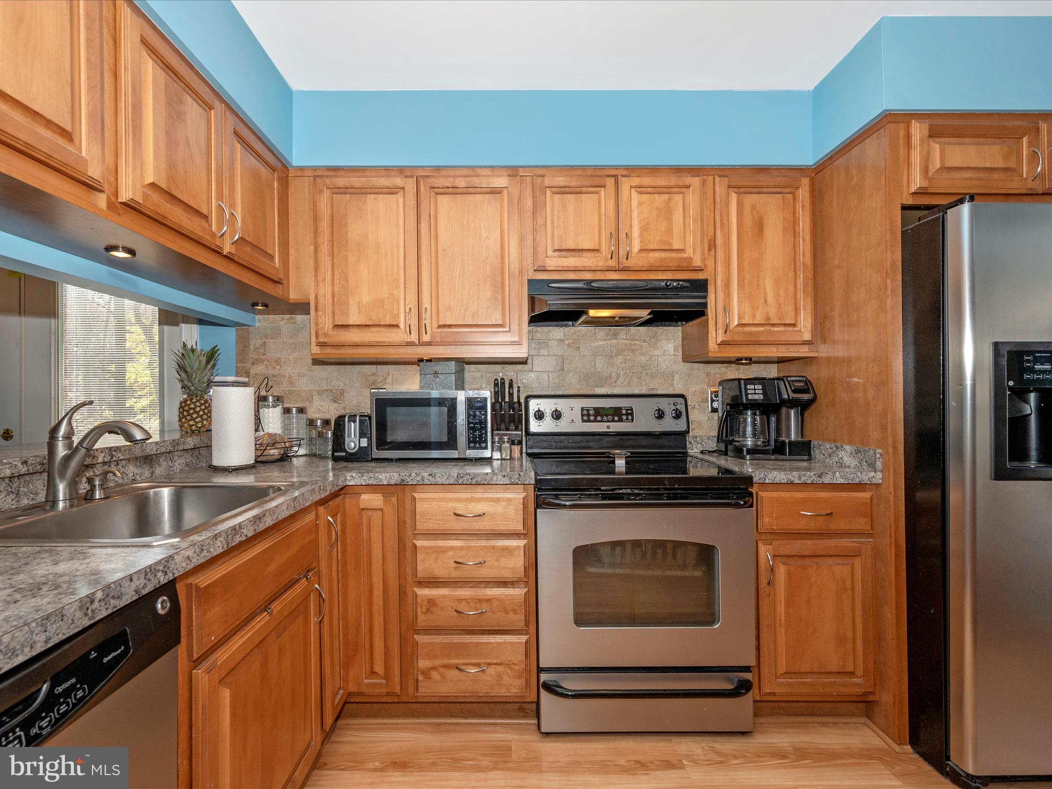 6462 Ducketts LANE Unit: 7-6
