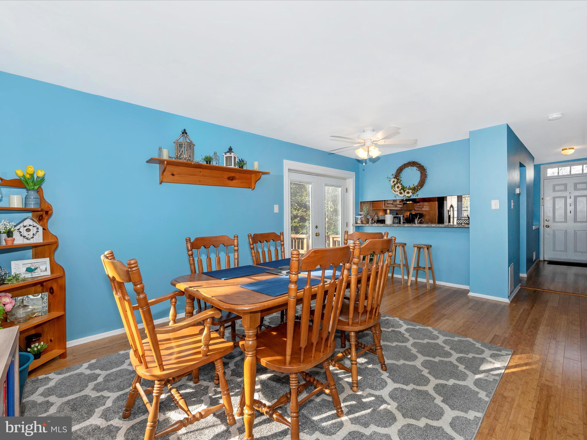 6462 Ducketts LANE Unit: 7-6