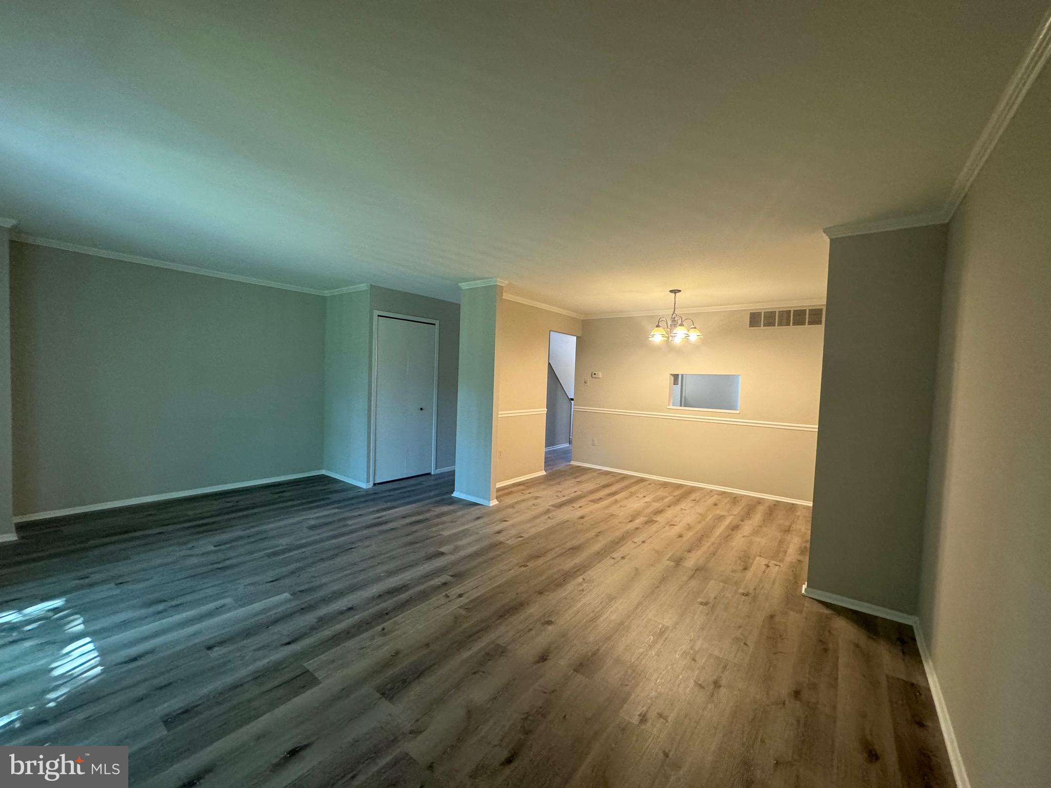 9728 SUMMER PARK COURT