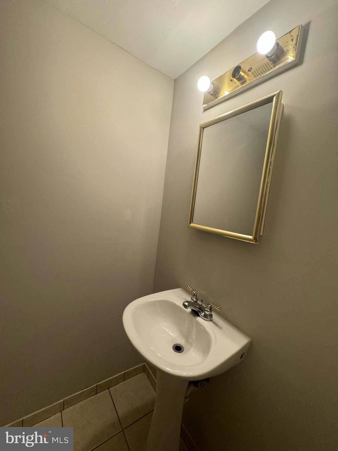 9728 SUMMER PARK COURT