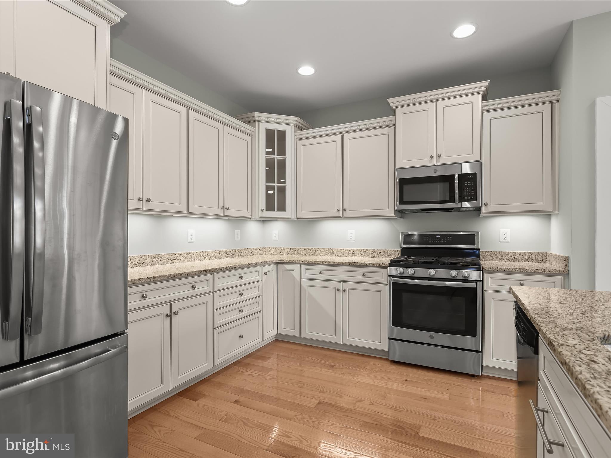 9902 SIMPLICITY COURT