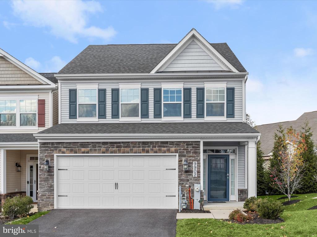 9902 SIMPLICITY COURT