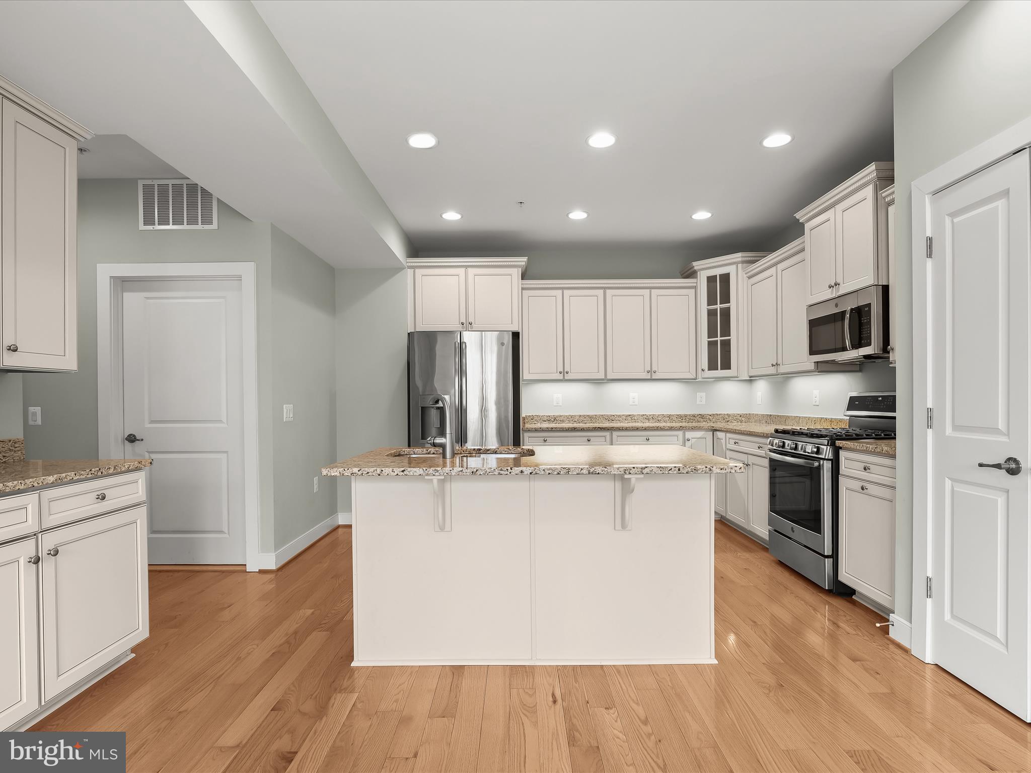 9902 SIMPLICITY COURT