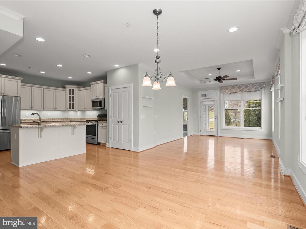 9902 SIMPLICITY COURT