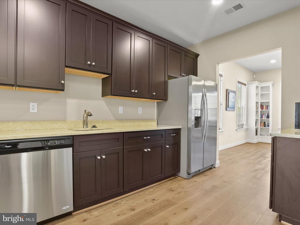 9902 SIMPLICITY COURT